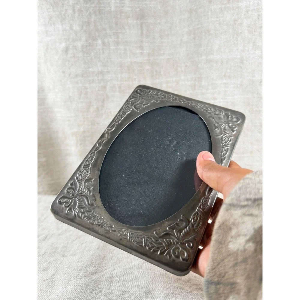 Vintage Picture Frame Good Ornate Silver Floral Oval Tabletop 3.5x5